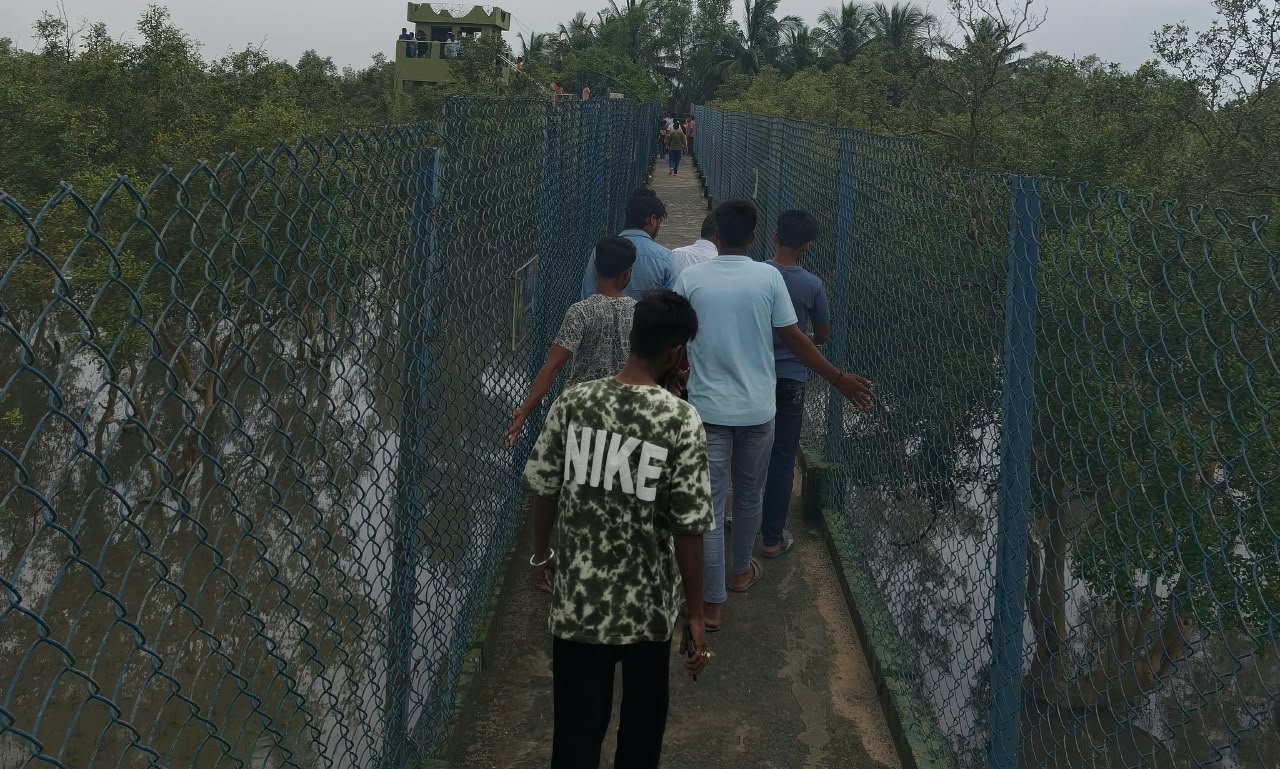 Sunset cruise on Sundarban Matla river